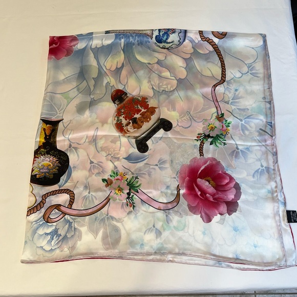 100% Silk floral with Chinese jars BIG EUC - Picture 2 of 7